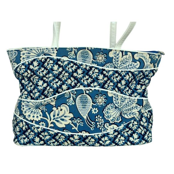 Vera Bradley Making Waves Blue Lagon Quilted Tote Bag Blue White Floral Pattern - Picture 2 of 7